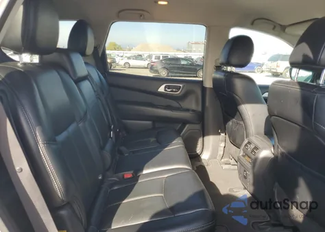 2017 Nissan Pathfinder S z USA, uszkodzony, nr VIN 5N1DR2MN7HC902451